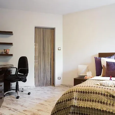 Old In Ba/5*luxus/3xtv/bar Internet * Bratislava